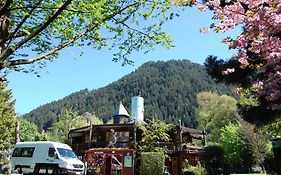Queenstown Holiday Park Creeksyde